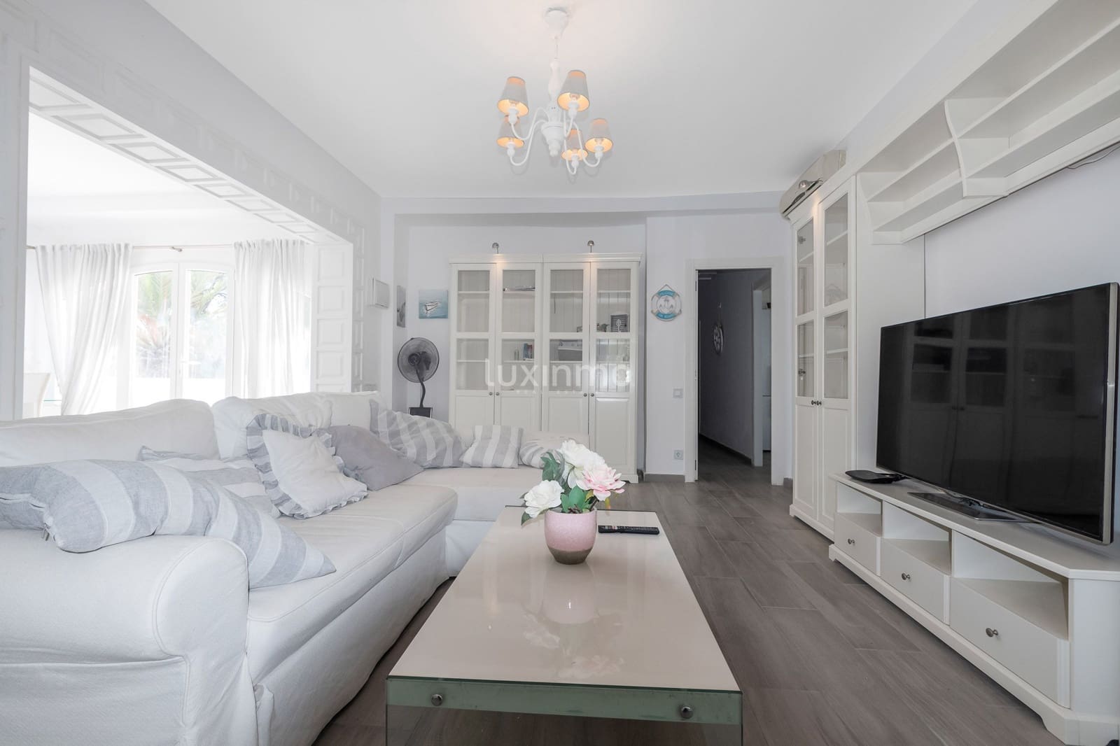 4 bedroom Villa for sale in Altea with pool garage - € 645,000 (Ref: 9501018)