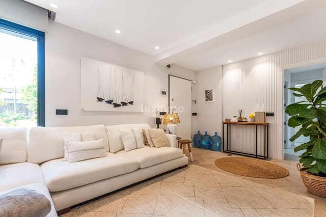 3 sovrum Villa till salu i Alfaz del Pi / L'Alfàs del Pi med pool garage - 875 000 € (Ref: 9503775)