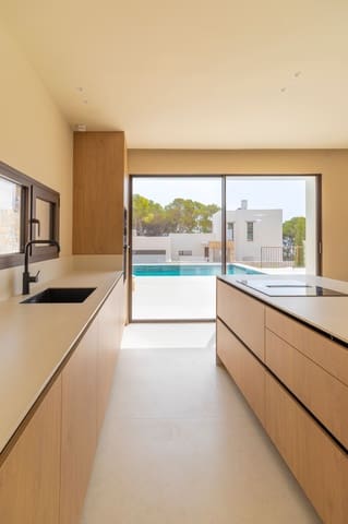 4 soveværelse Villa til salg i Moraira, Teulada-Moraira med swimmingpool garage - € 1.690.000 (Ref: 9504709)