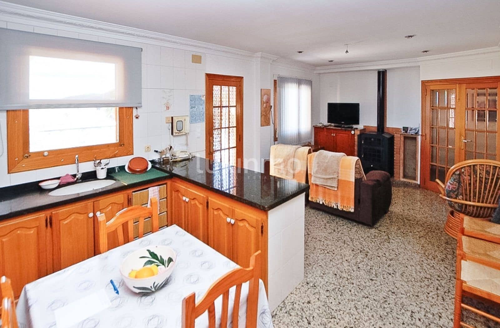 7 bedroom Townhouse for sale in Pego with garage - € 580,000 (Ref: 9508183)