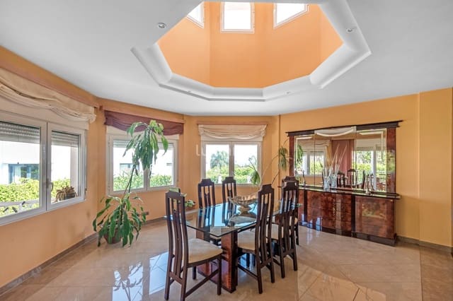 4 sypialnia Willa na sprzedaż w La Nucia z basenem garażem - 825 000 € (Ref: 9508188)