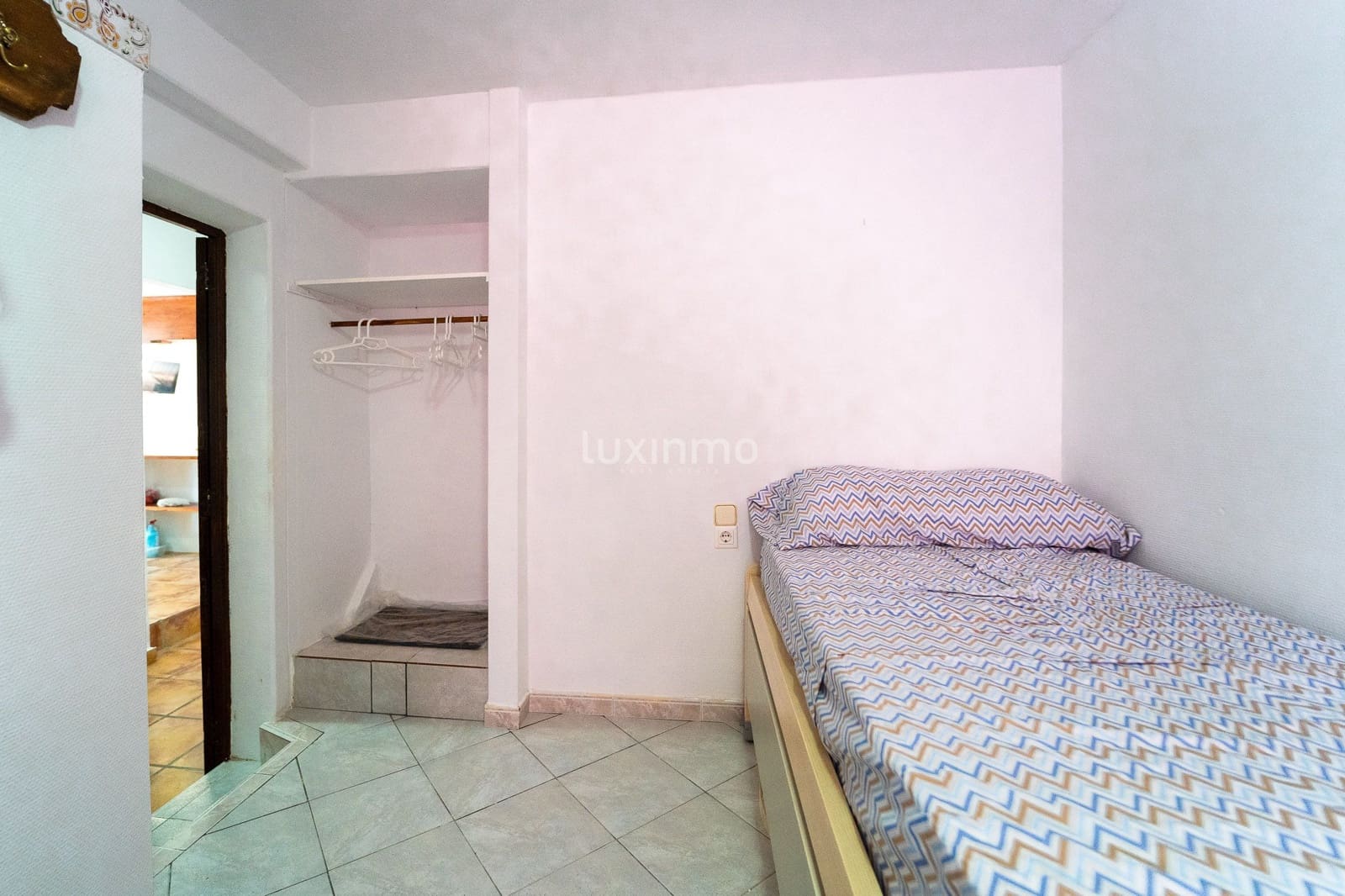 6 bedroom Villa for sale in Calpe / Calp with pool garage - € 950,000 (Ref: 9508189)