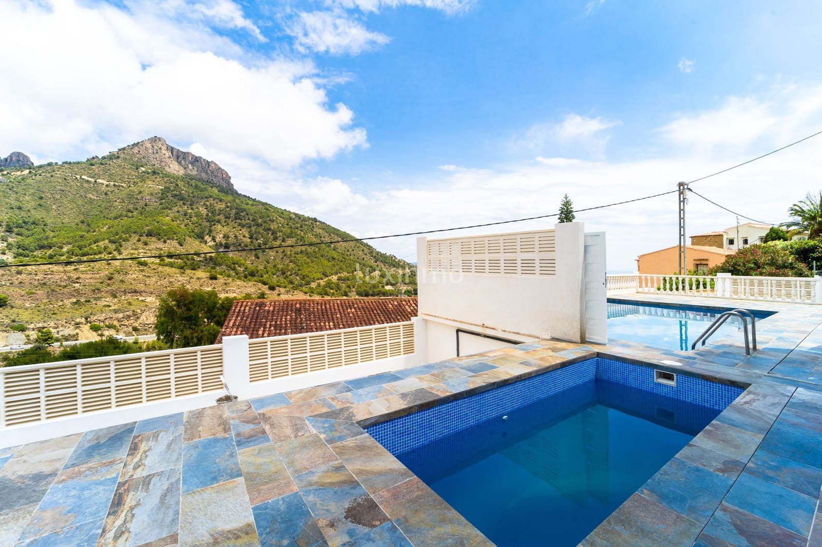 6 bedroom Villa for sale in Calpe / Calp with pool garage - € 950,000 (Ref: 9508189)