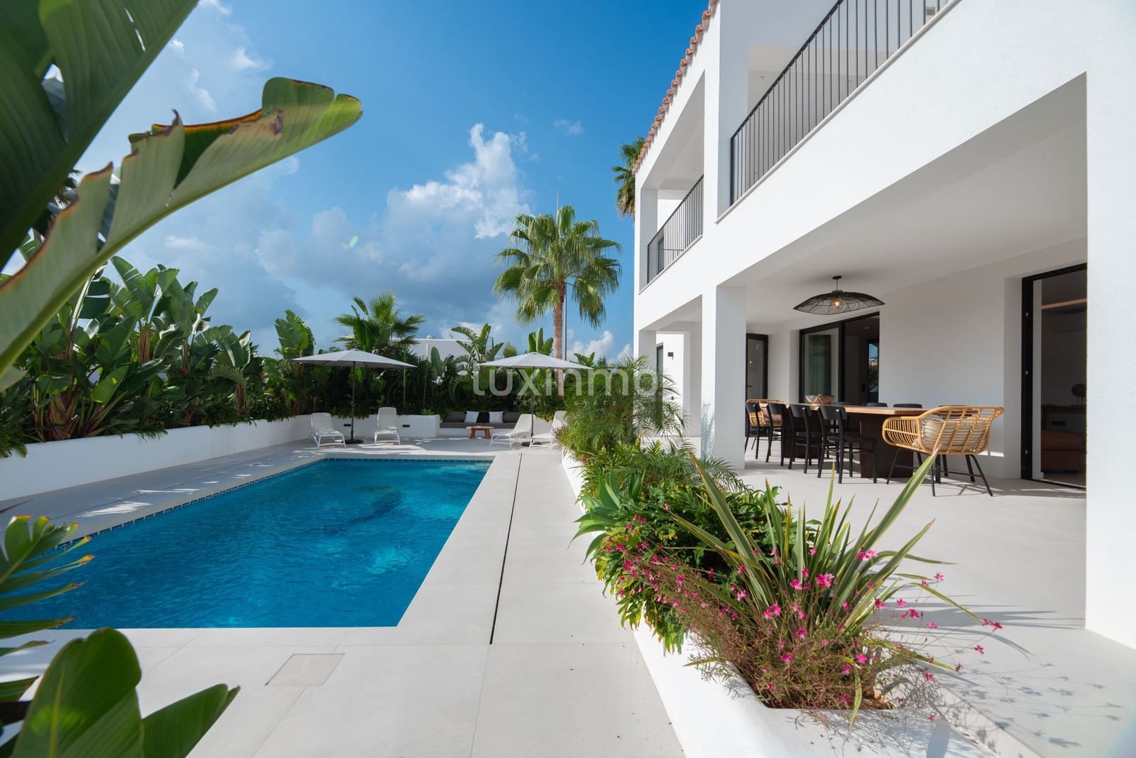 4 bedroom Villa for sale in San Jose / Sant Josep de Sa Talaia with pool garage - € 2,950,000 (Ref: 9511321)