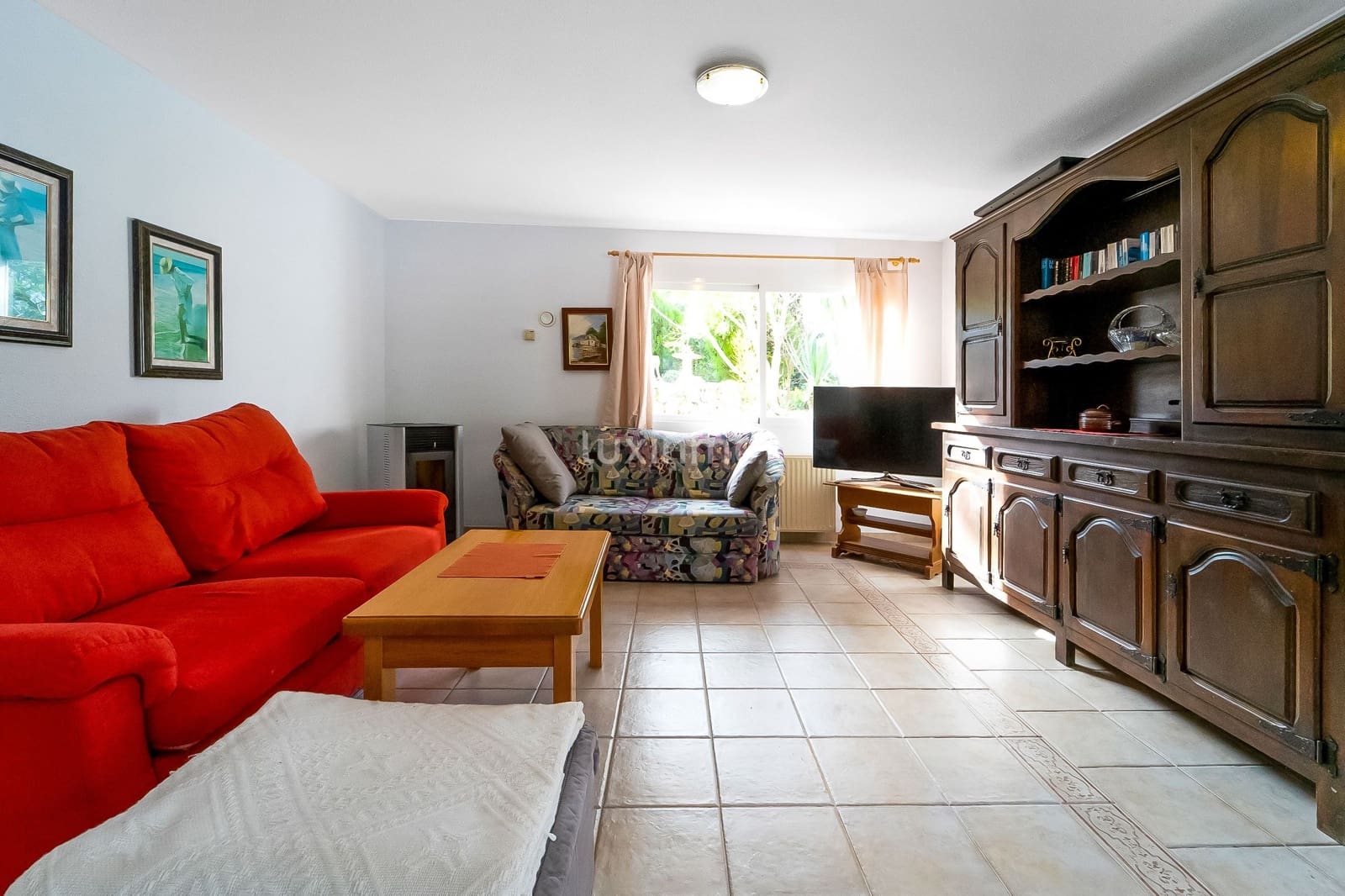 6 bedroom Villa for sale in Altea with pool garage - € 740,000 (Ref: 9511881)