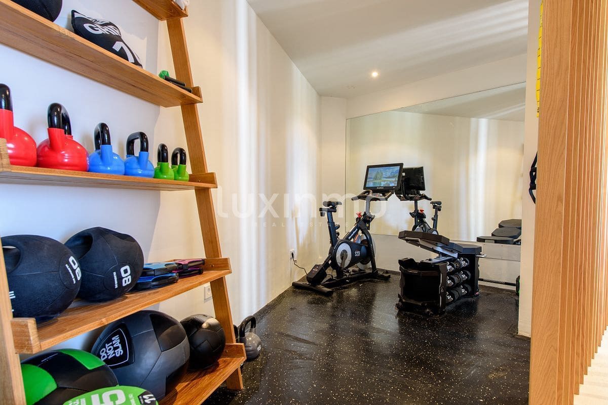 5 bedroom Villa for sale in Santa Eulalia / Santa Eularia with pool garage - € 5,900,000 (Ref: 9517932)