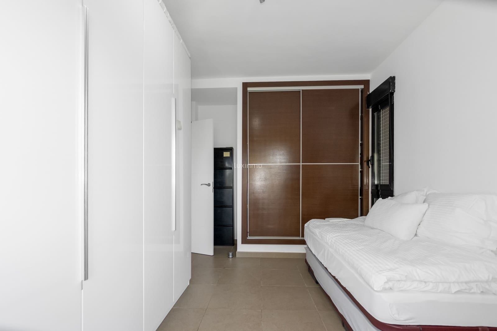 3 slaapkamer Villa te huur in Alfaz del Pi / L'Alfas del Pi met zwembad garage - € 2.650 (Ref: 9518020)