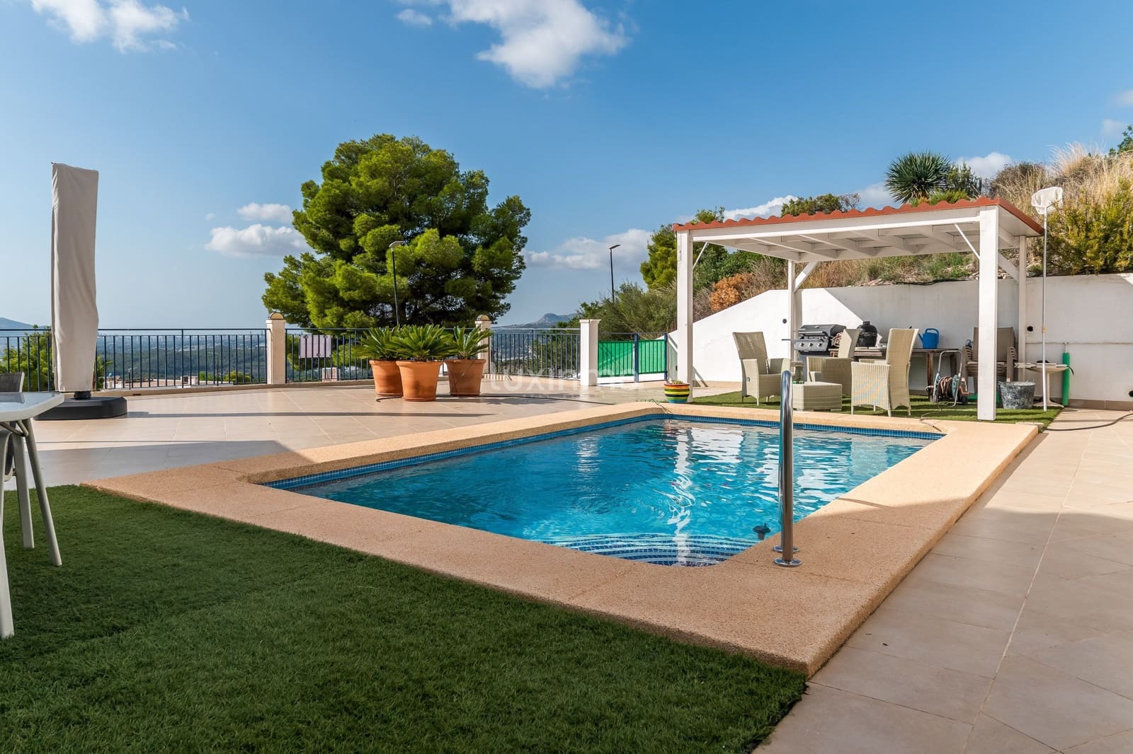 3 bedroom Villa for sale in Altea with pool garage - € 775,000 (Ref: 9518328)