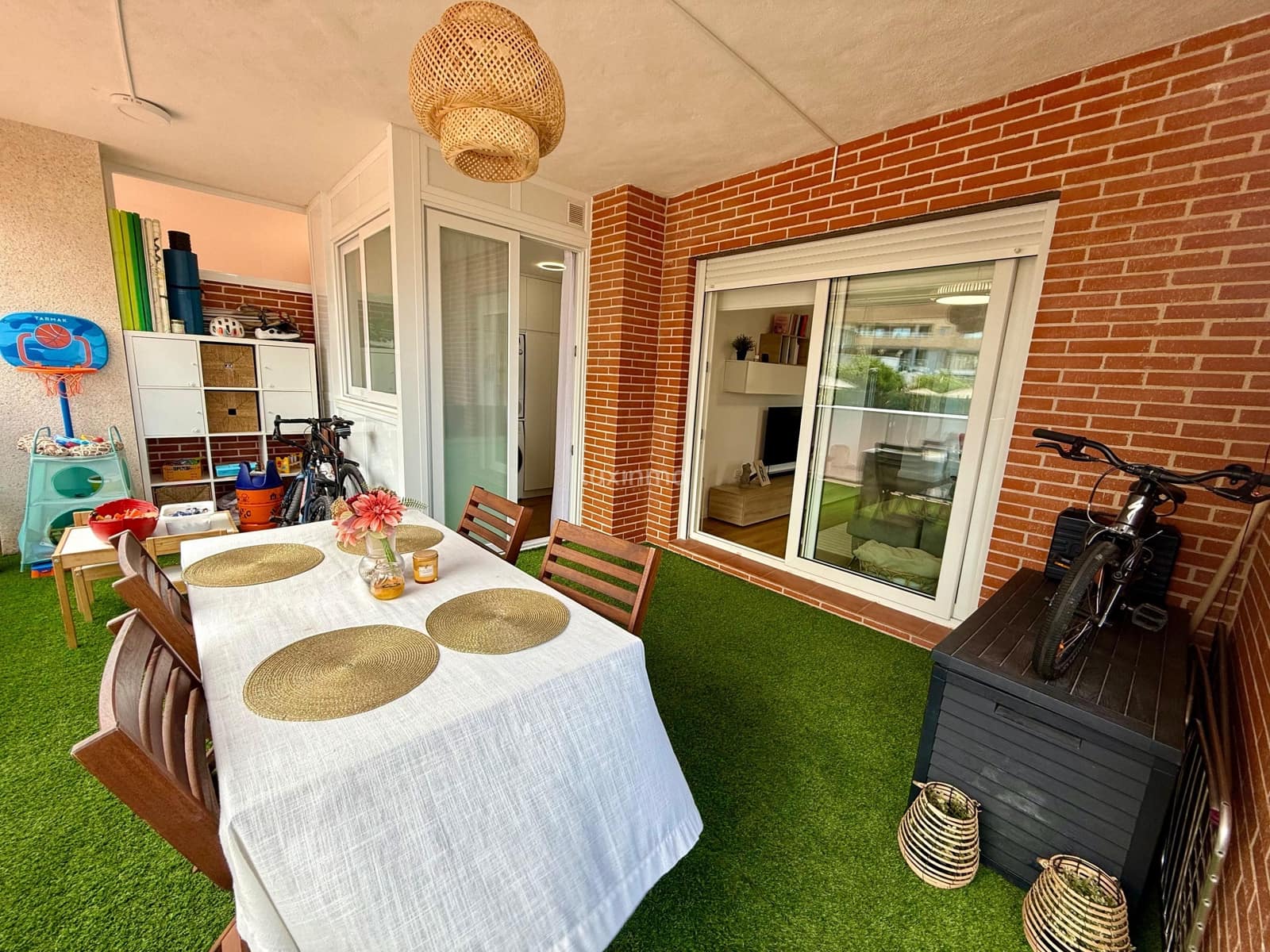 Apartamento de 3 habitaciones en La Villajoyosa / Vila Joiosa en venta con piscina garaje - 335.000 € (Ref: 9518336)