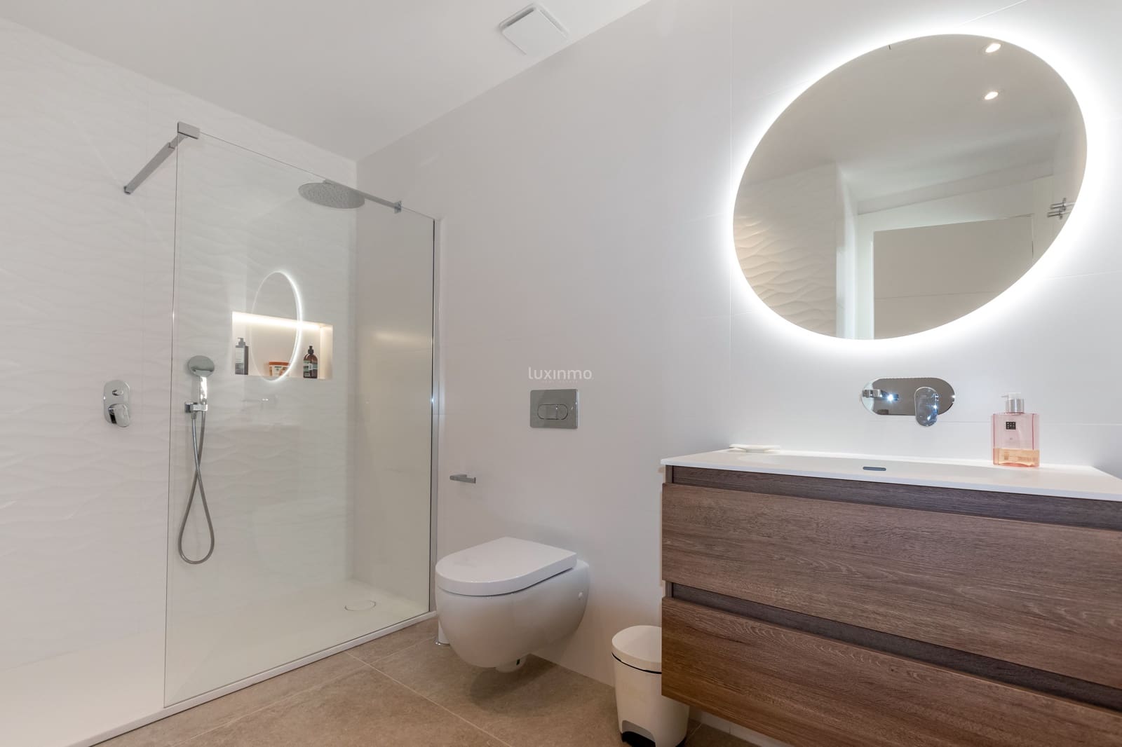 4 bedroom Villa for rent in La Nucia with pool garage - € 5,500 (Ref: 9523479)