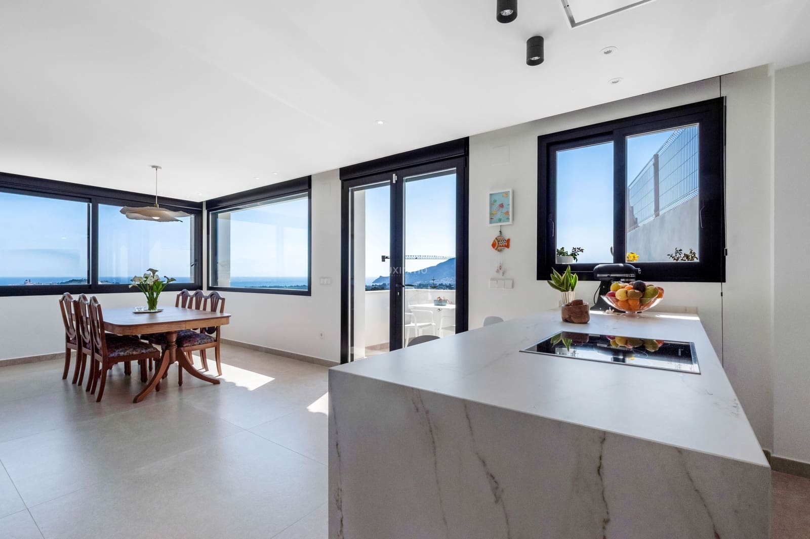 4 soveværelse Villa til leje i La Nucia med swimmingpool garage - € 5.200 (Ref: 9523479)