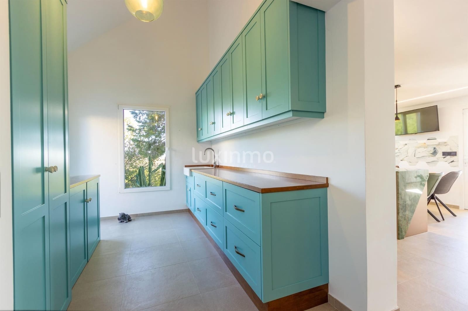 4 sypialnia Willa na sprzedaż w Muchamiel / Mutxamel z basenem garażem - 739 000 € (Ref: 9523822)