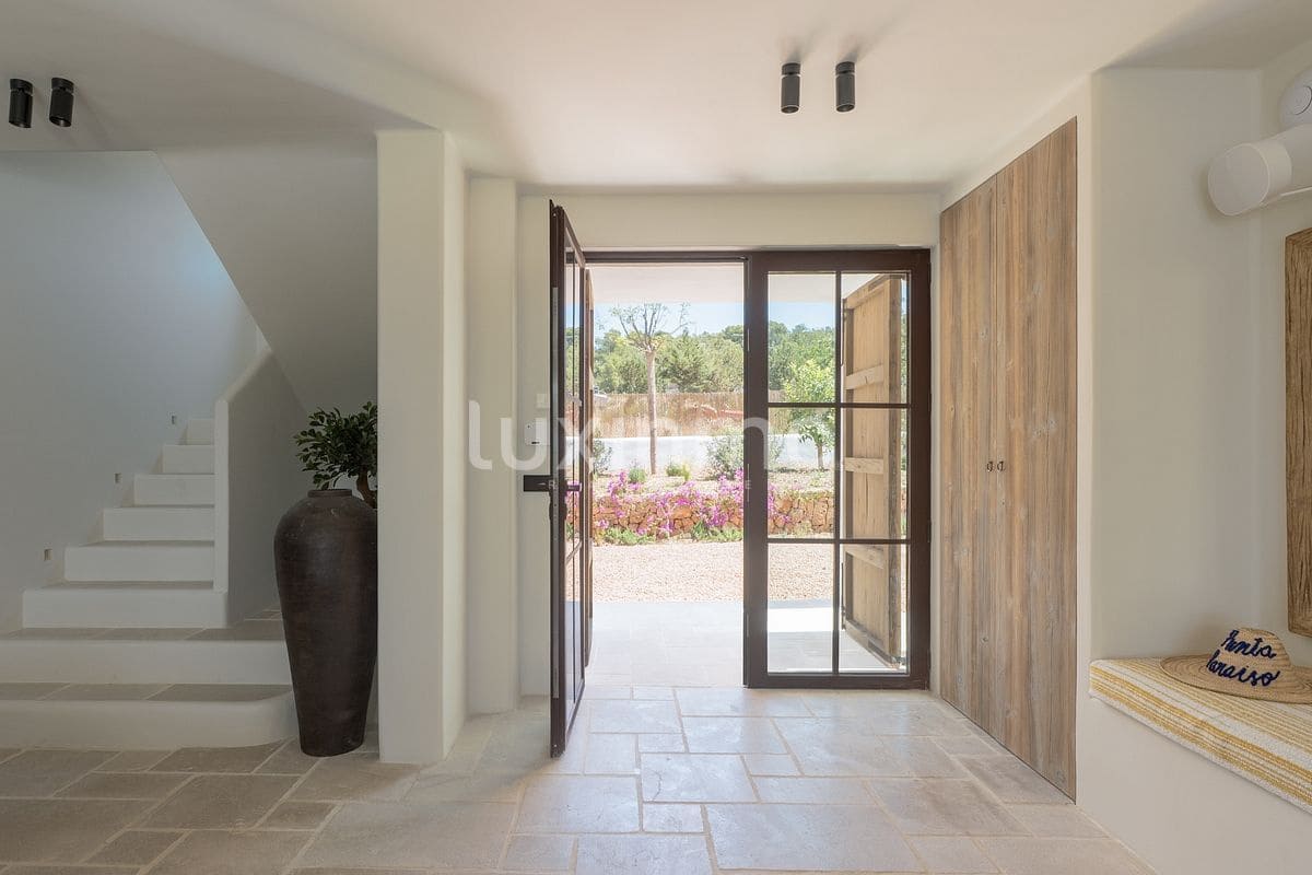 6 soveværelse Villa til salg i Sant Antoni de Portmany med swimmingpool - € 6.900.000 (Ref: 9525703)