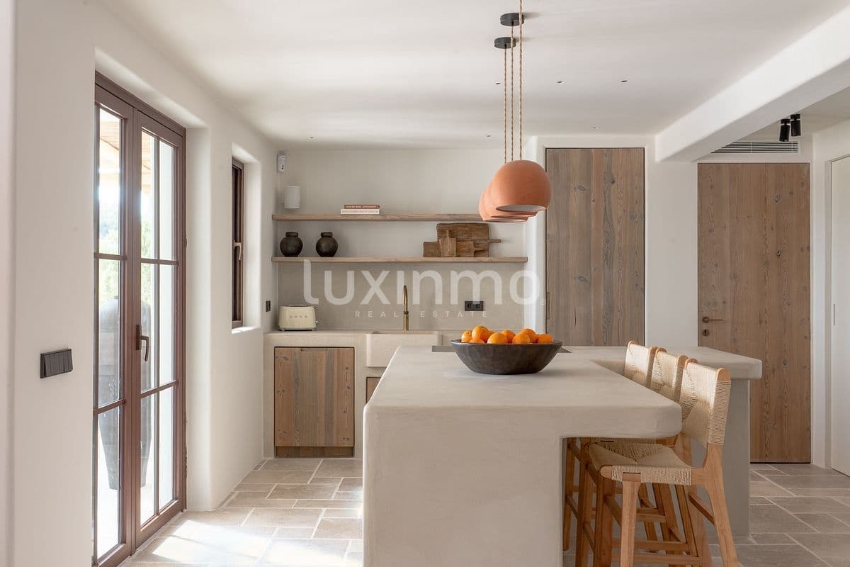 6 soveværelse Villa til salg i Sant Antoni de Portmany med swimmingpool - € 6.900.000 (Ref: 9525703)