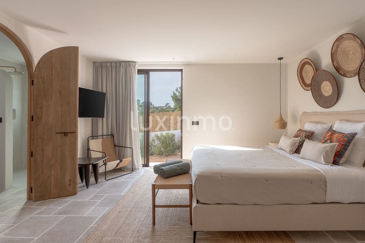 6 soveværelse Villa til salg i Sant Antoni de Portmany med swimmingpool - € 6.900.000 (Ref: 9525703)