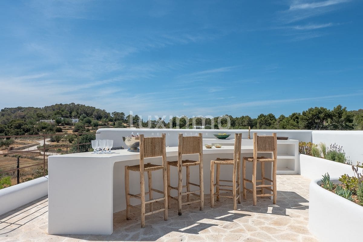 6 soveværelse Villa til salg i Sant Antoni de Portmany med swimmingpool - € 6.900.000 (Ref: 9525703)