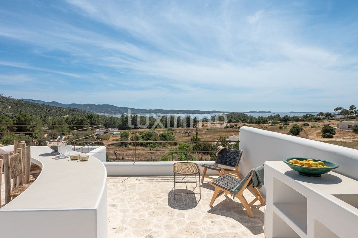 6 soveværelse Villa til salg i Sant Antoni de Portmany med swimmingpool - € 6.900.000 (Ref: 9525703)