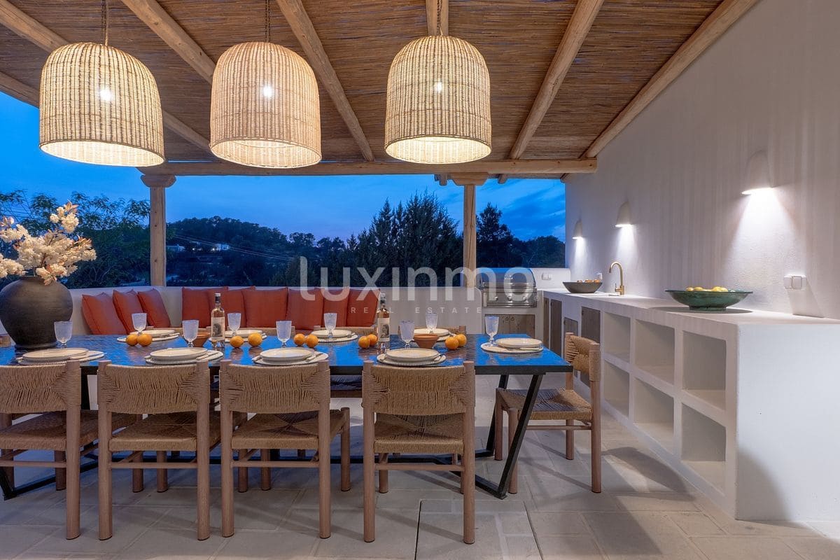 6 soveværelse Villa til salg i Sant Antoni de Portmany med swimmingpool - € 6.900.000 (Ref: 9525703)