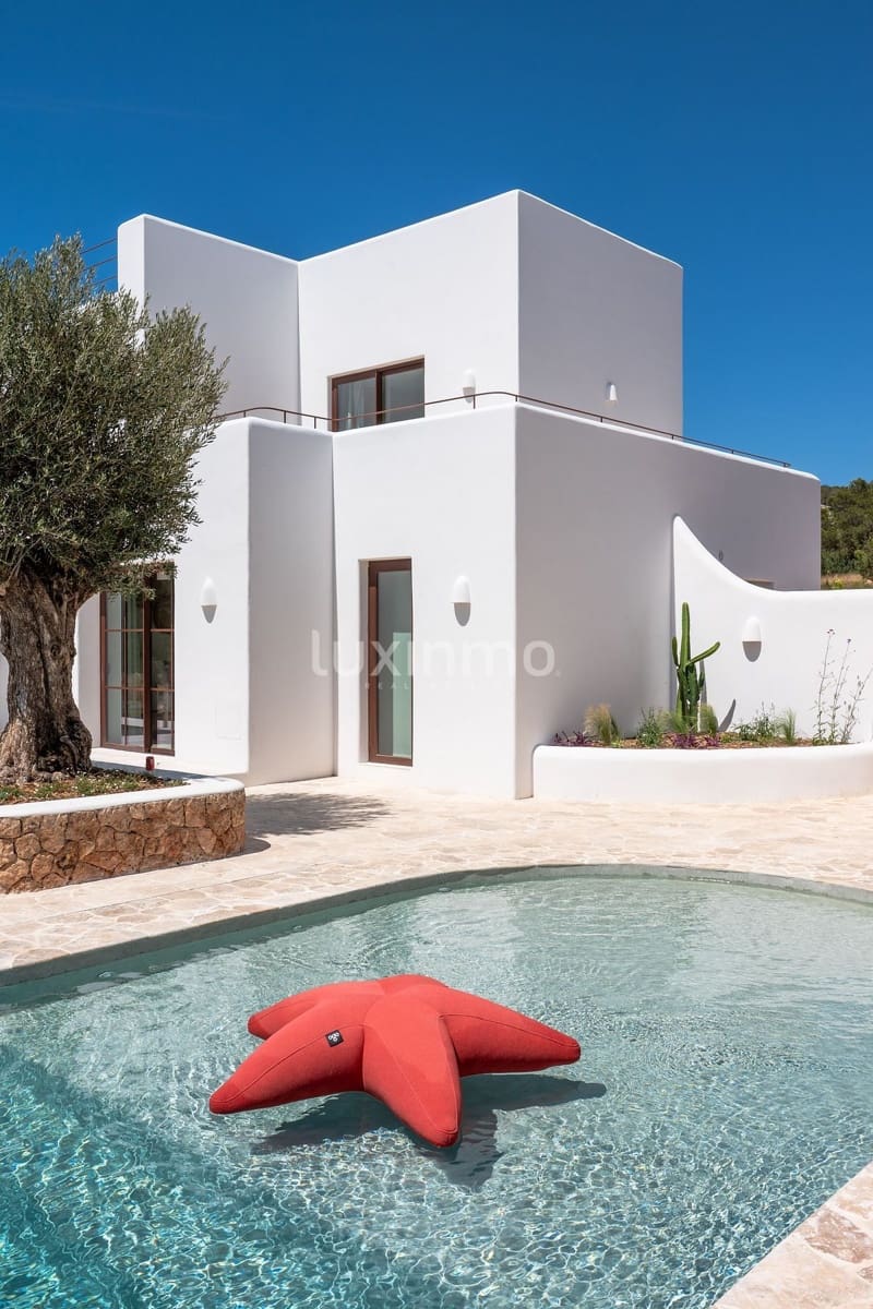 6 soveværelse Villa til salg i Sant Antoni de Portmany med swimmingpool - € 6.900.000 (Ref: 9525703)