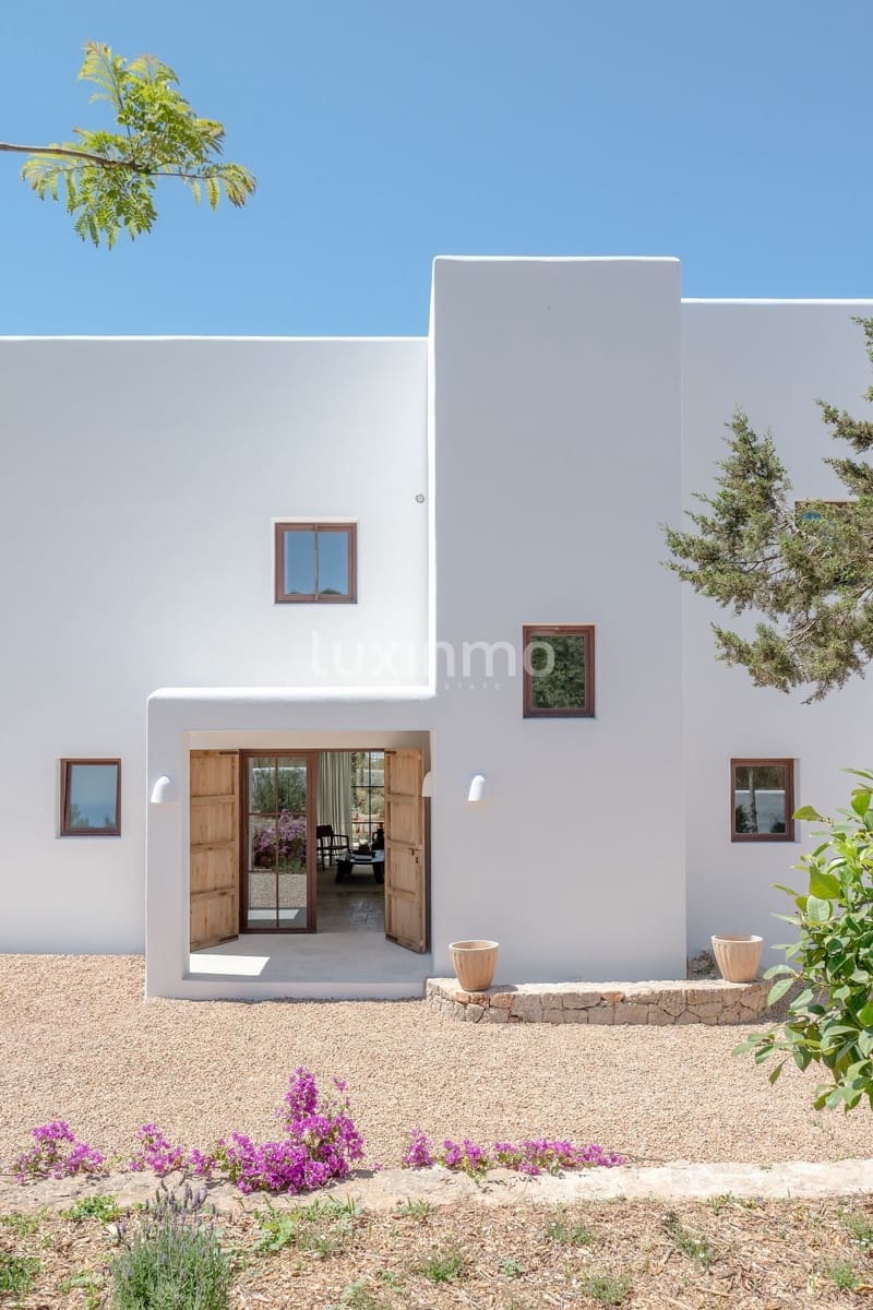 6 soveværelse Villa til salg i Sant Antoni de Portmany med swimmingpool - € 6.900.000 (Ref: 9525703)