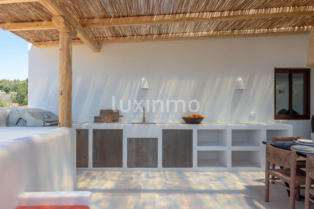 6 soveværelse Villa til salg i Sant Antoni de Portmany med swimmingpool - € 6.900.000 (Ref: 9525703)