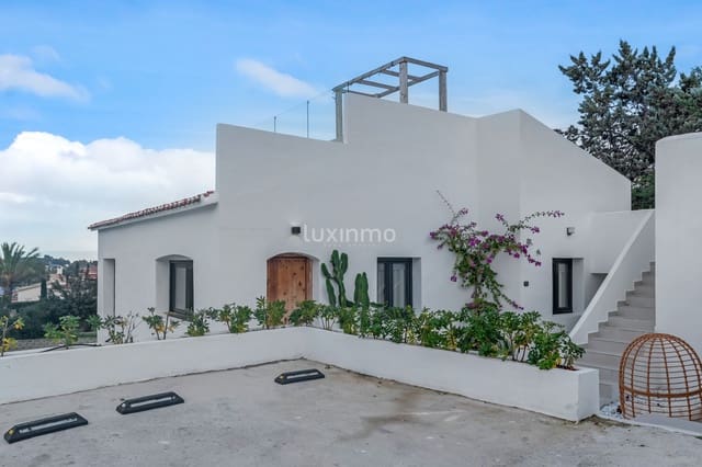 4 sovrum Villa till salu i Dénia med pool - 649 000 € (Ref: 9526030)