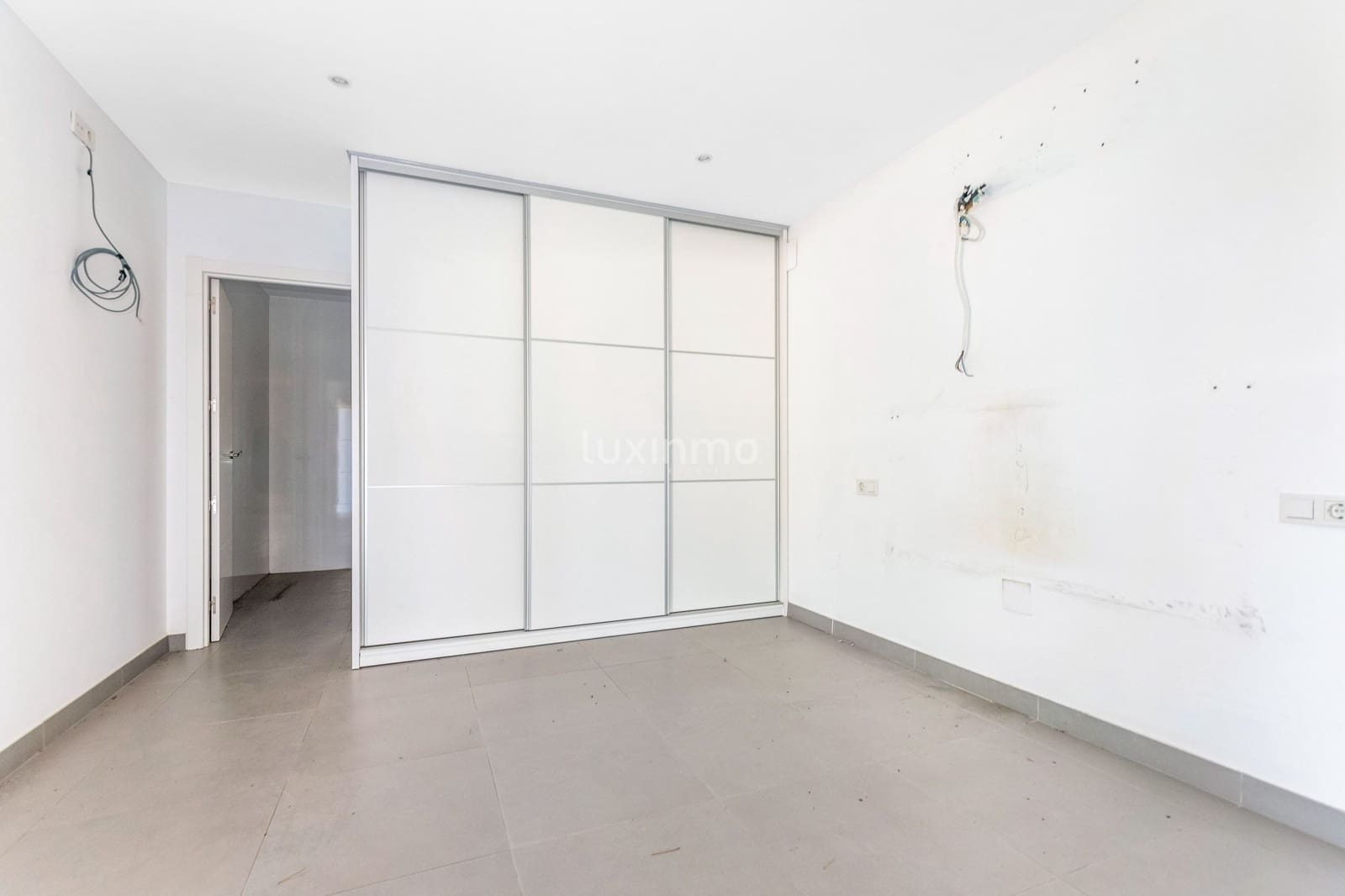 4 bedroom Villa for sale in La Nucia with garage - € 950,000 (Ref: 9529291)