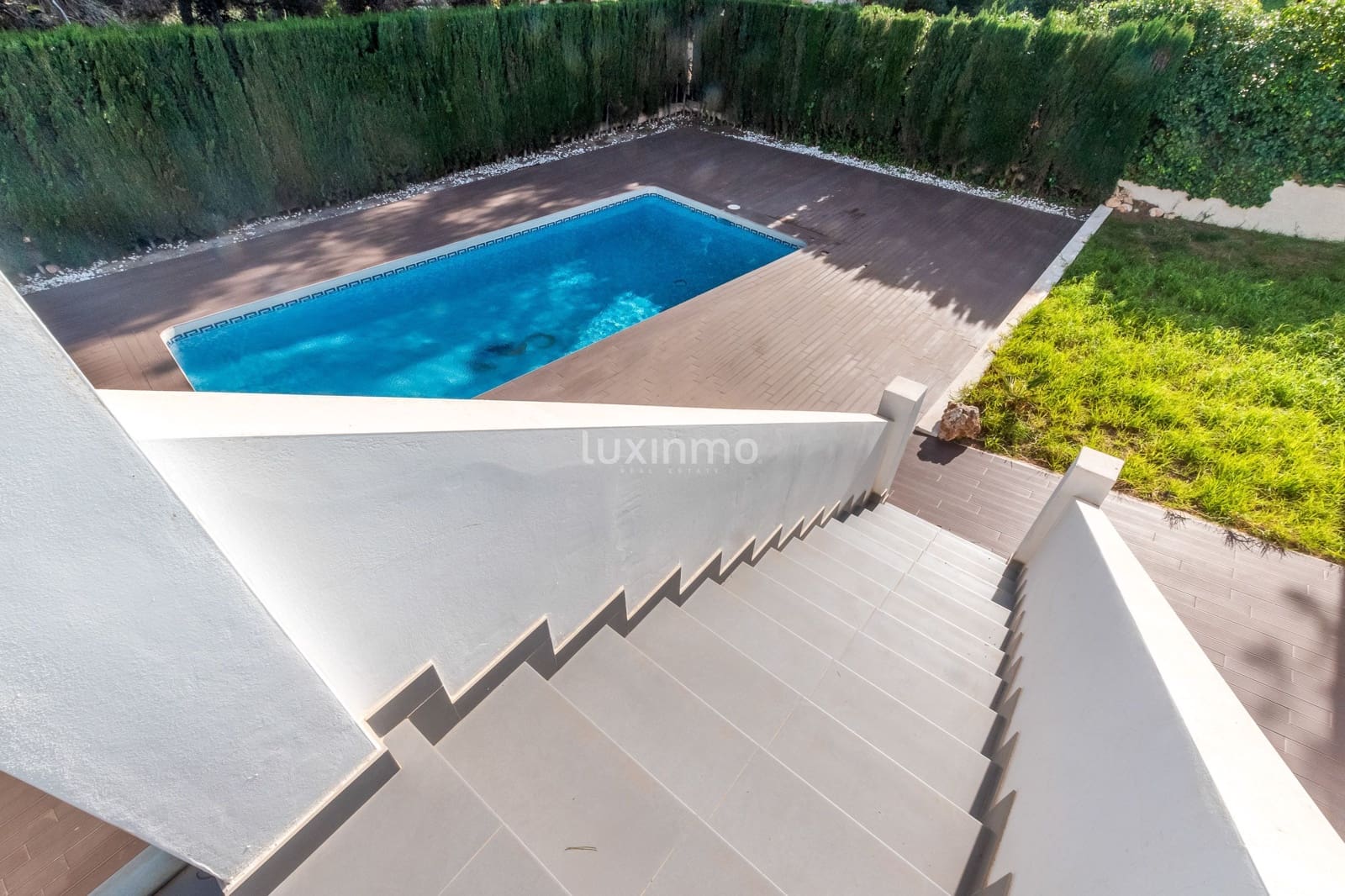 4 bedroom Villa for sale in La Nucia with garage - € 950,000 (Ref: 9529291)