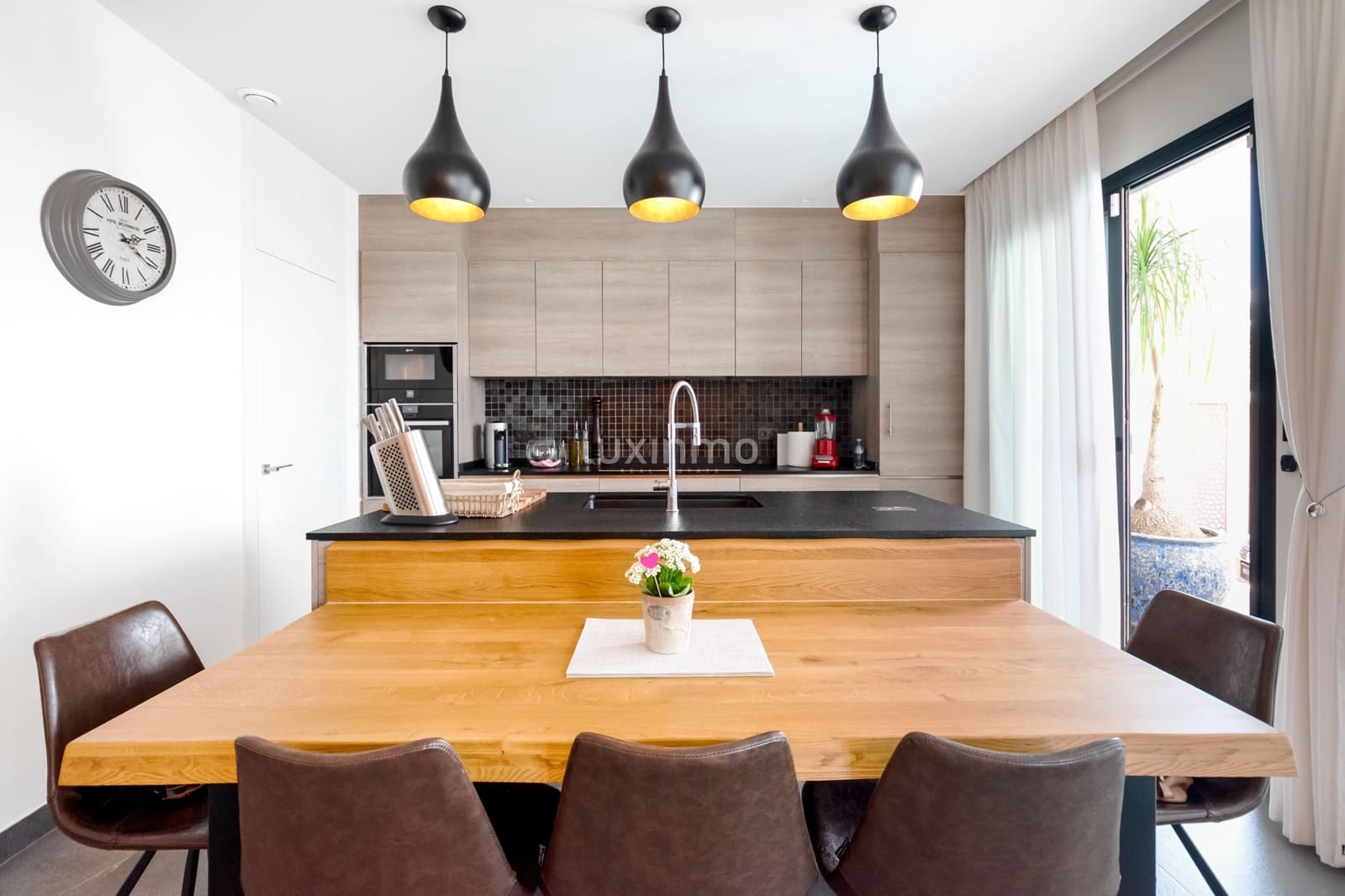 2 slaapkamer Villa te koop in Finestrat met zwembad garage - € 680.000 (Ref: 9535452)