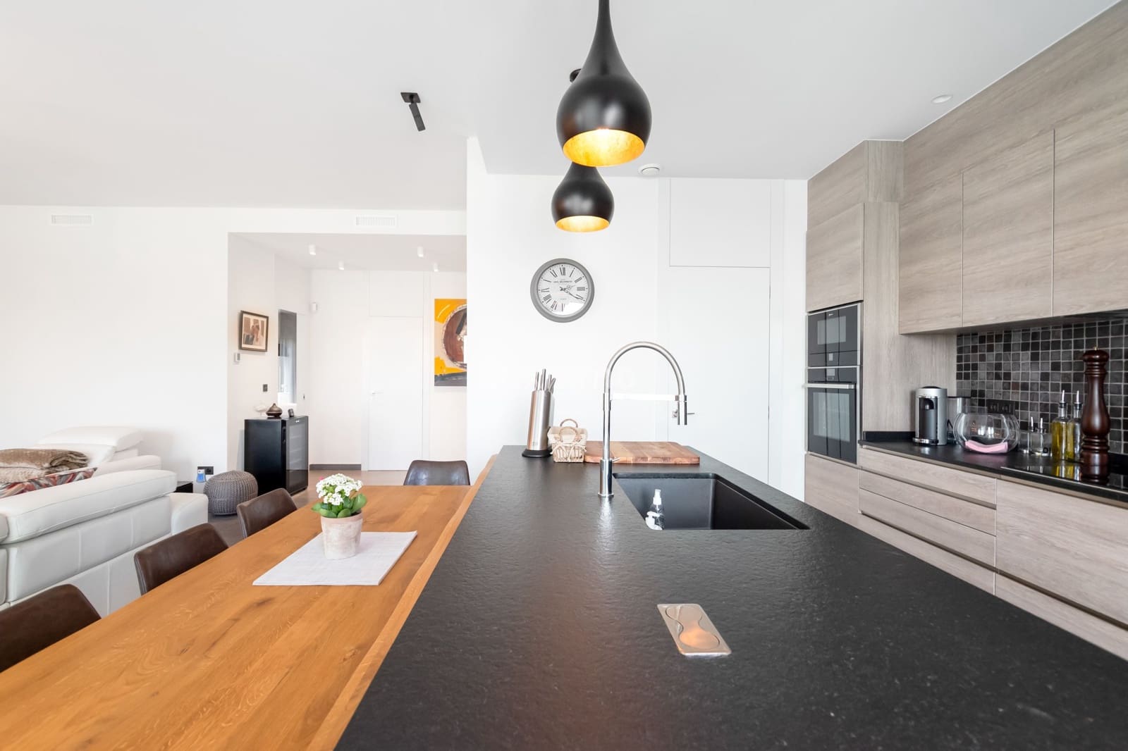 2 slaapkamer Villa te koop in Finestrat met zwembad garage - € 680.000 (Ref: 9535452)