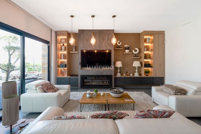 2 slaapkamer Villa te koop in Finestrat met zwembad garage - € 680.000 (Ref: 9535452)