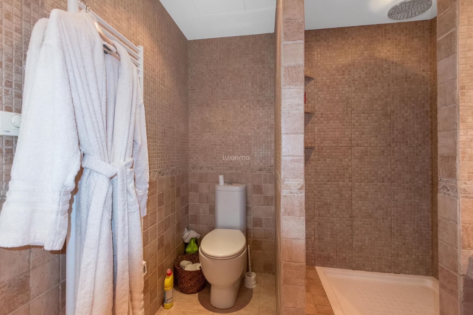 5 chambre Villa/Maison à vendre à La Nucia avec piscine garage - 750 000 € (Ref: 9536602)