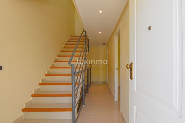 5 chambre Villa/Maison Mitoyenne à vendre à Altea avec piscine garage - 540 000 € (Ref: 9537143)