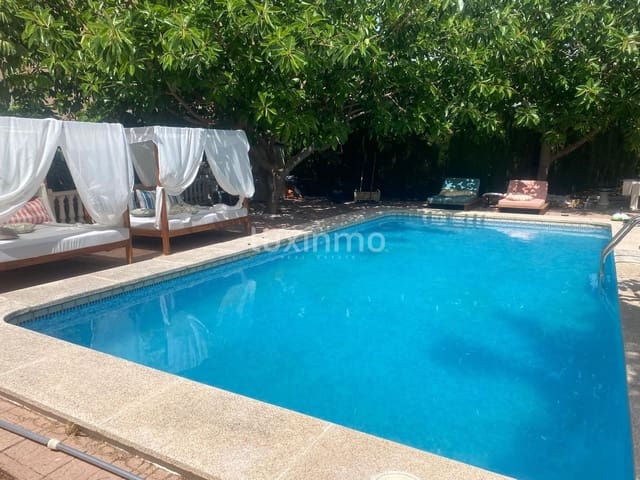 Villa/Maison de 3 chambres à louer à La Nucia avec piscine garage - 3 500 € (Ref: 9539467)