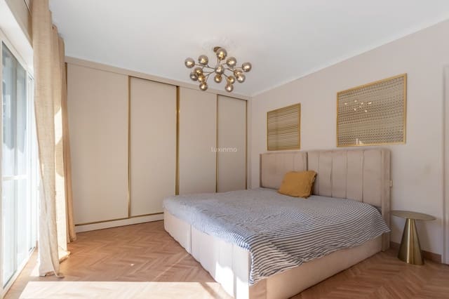 Villa/Maison de 3 chambres à louer à La Nucia avec piscine garage - 3 500 € (Ref: 9539467)