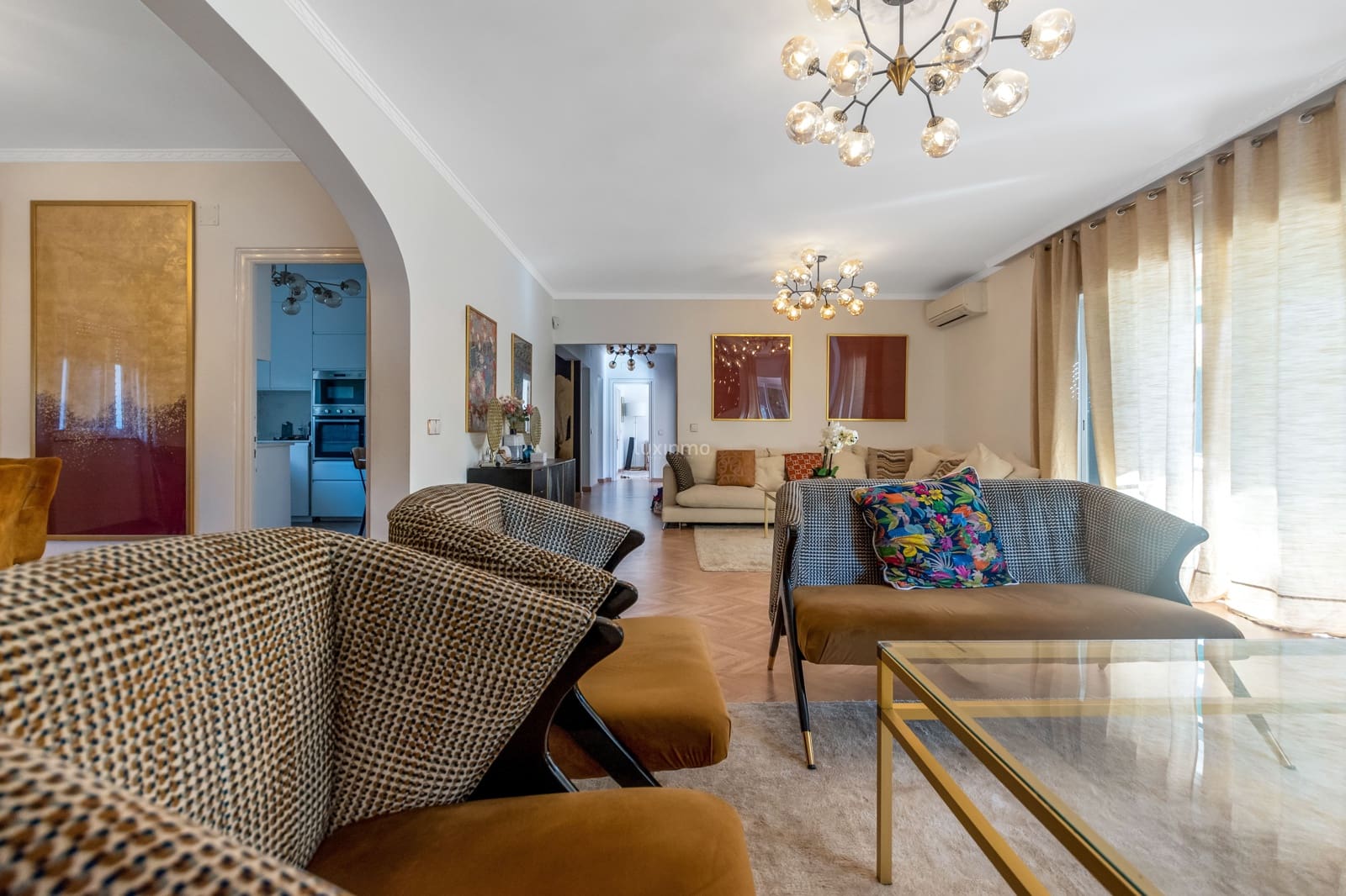 Villa/Maison de 3 chambres à louer à La Nucia avec piscine garage - 3 500 € (Ref: 9539467)