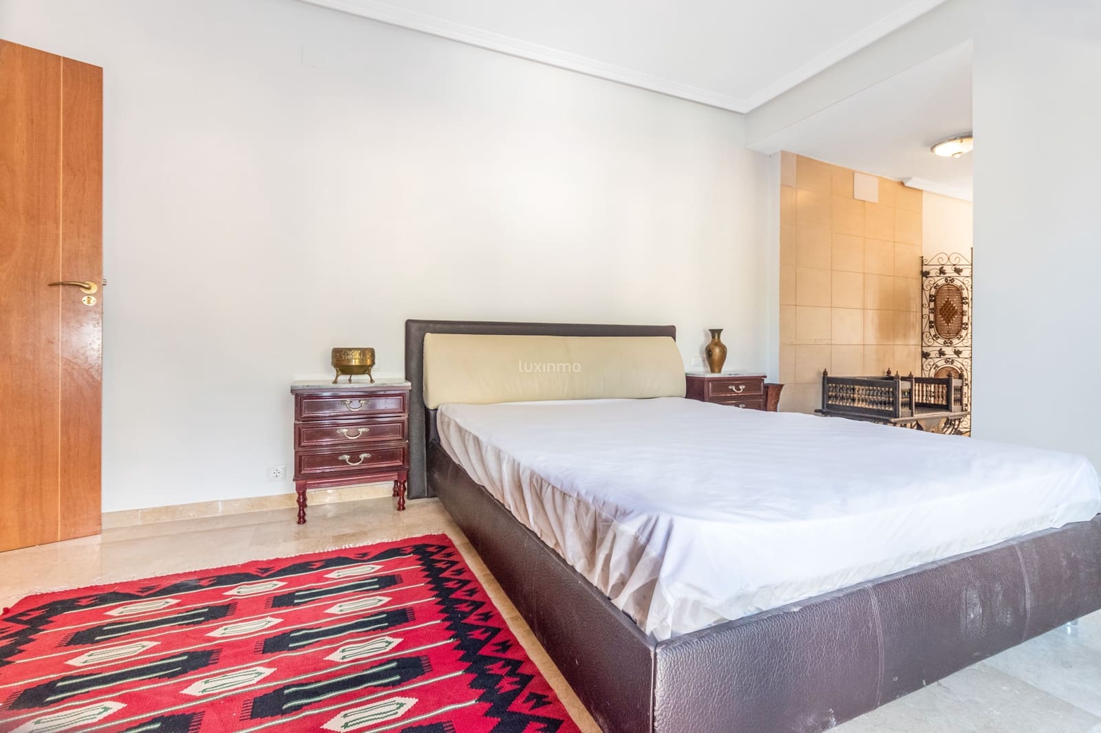 Villa/Maison de 5 chambres à louer à La Nucia avec piscine garage - 5 000 € (Ref: 9539468)