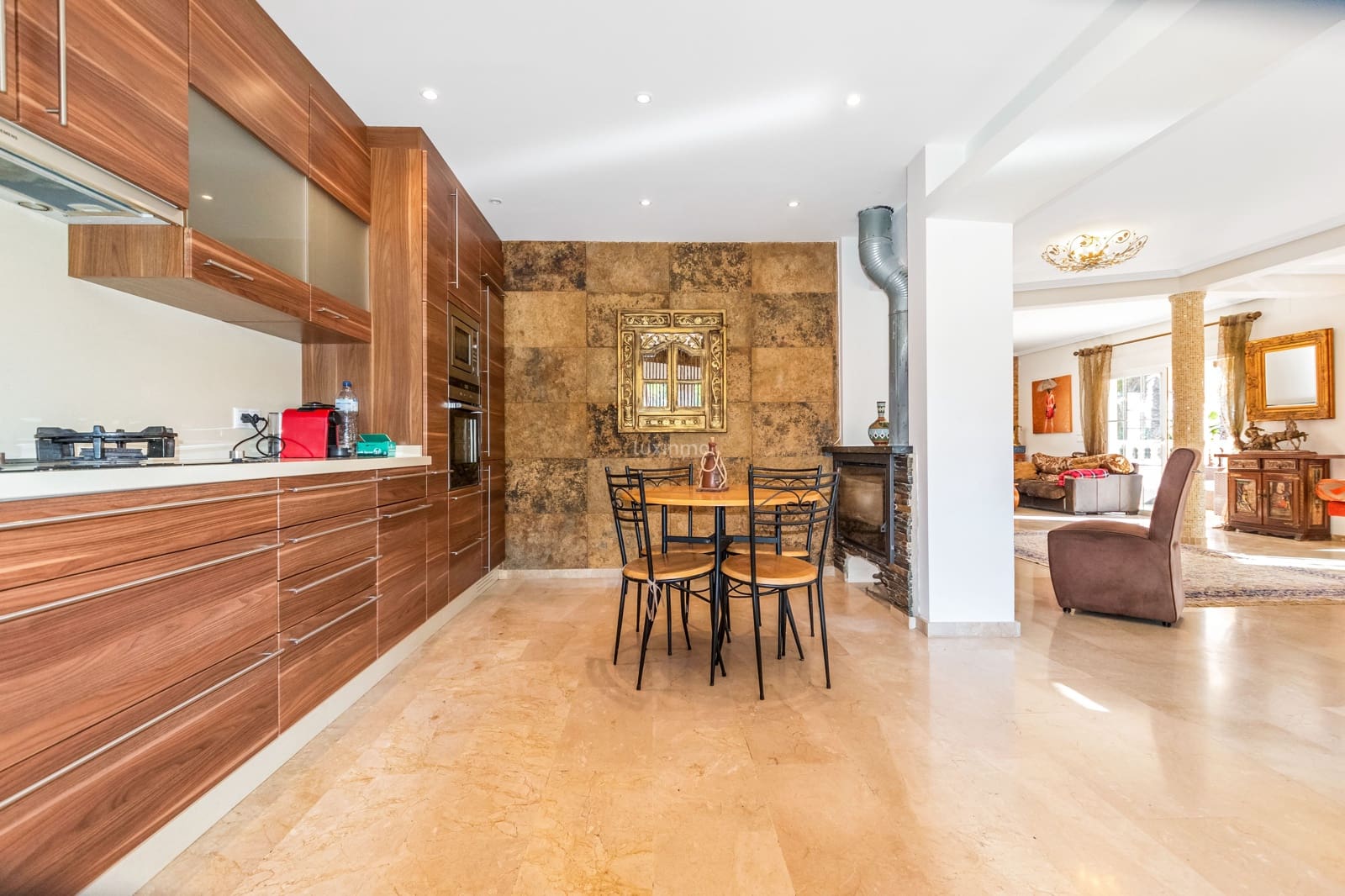 Villa/Maison de 5 chambres à louer à La Nucia avec piscine garage - 5 000 € (Ref: 9539468)