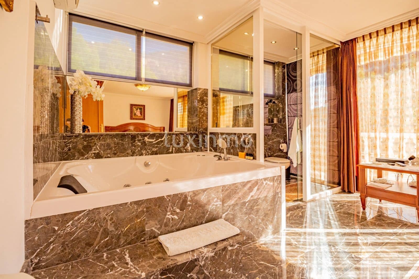 Chalet de 4 habitaciones en Alfaz del Pi / L'Alfàs del Pi en venta con piscina garaje - 890.000 € (Ref: 9540617)