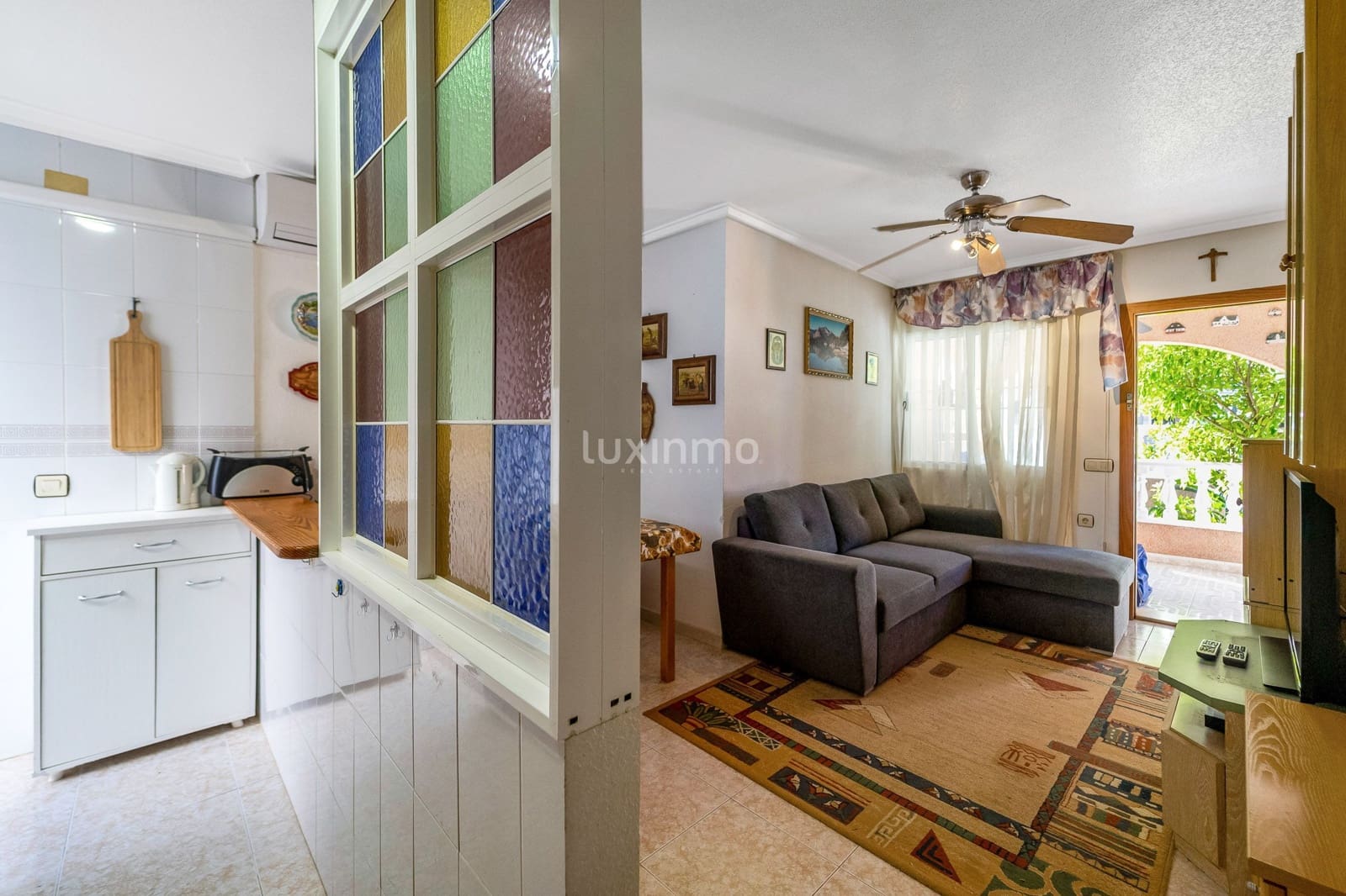 2 Zimmer Wohnung zu vermieten in Torrevieja mit Pool Garage - 850 € (Ref: 9542708)