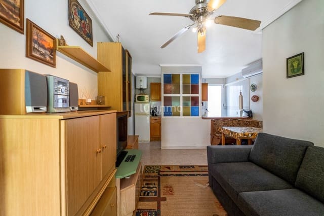 2 Zimmer Wohnung zu vermieten in Torrevieja mit Pool Garage - 850 € (Ref: 9542708)