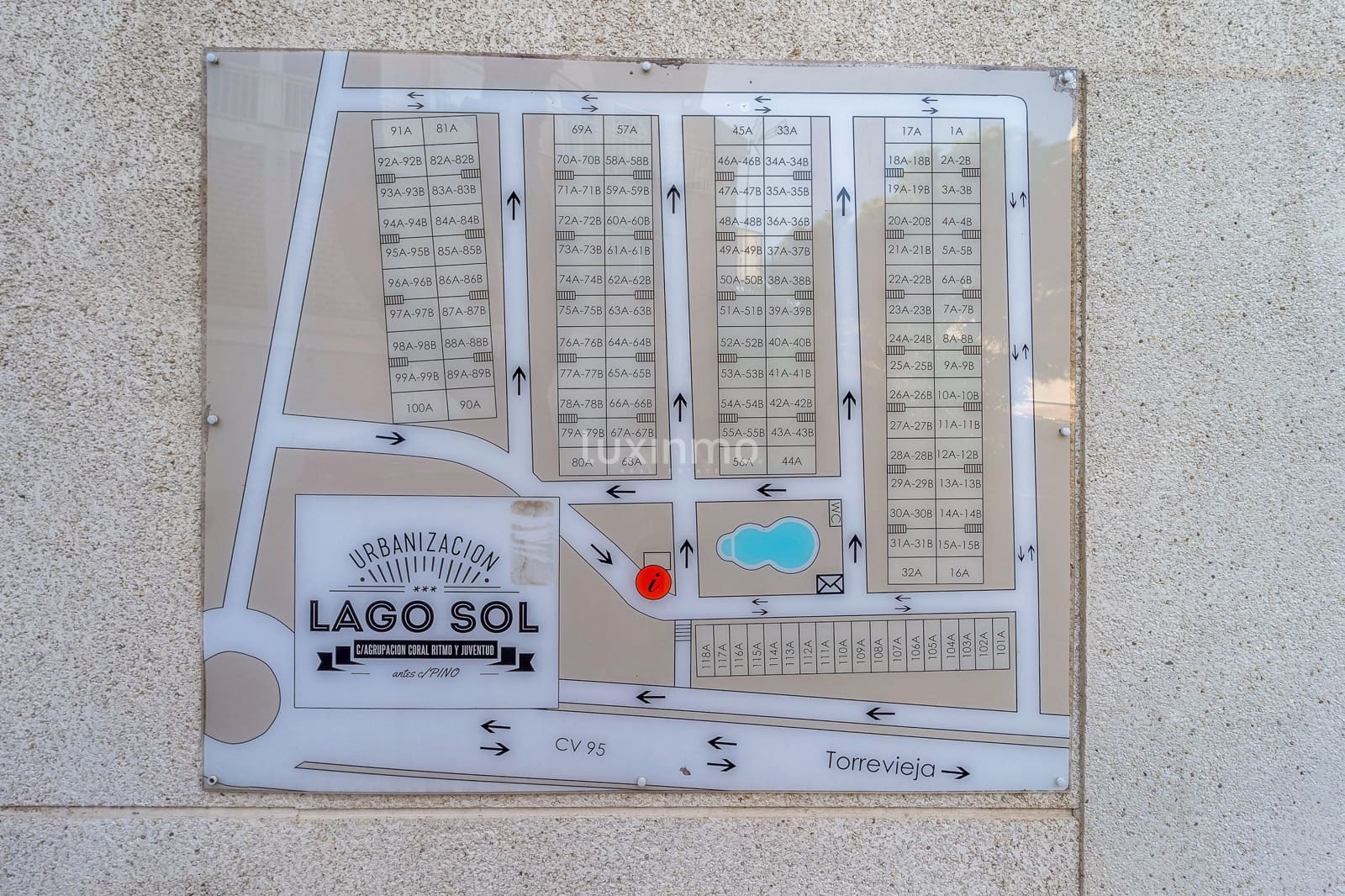 2 Zimmer Wohnung zu vermieten in Torrevieja mit Pool Garage - 850 € (Ref: 9542708)