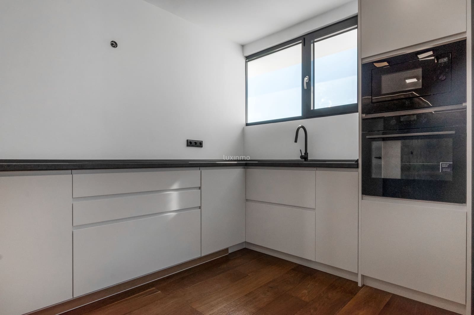 3 makuuhuone Huvila myytävänä paikassa Altea mukana uima-altaan 
autotalli - 939 960 € (Ref: 9542790)