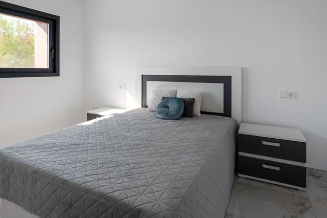 4 quarto Moradia para venda em Finestrat com piscina garagem - 920 000 € (Ref: 9554445)