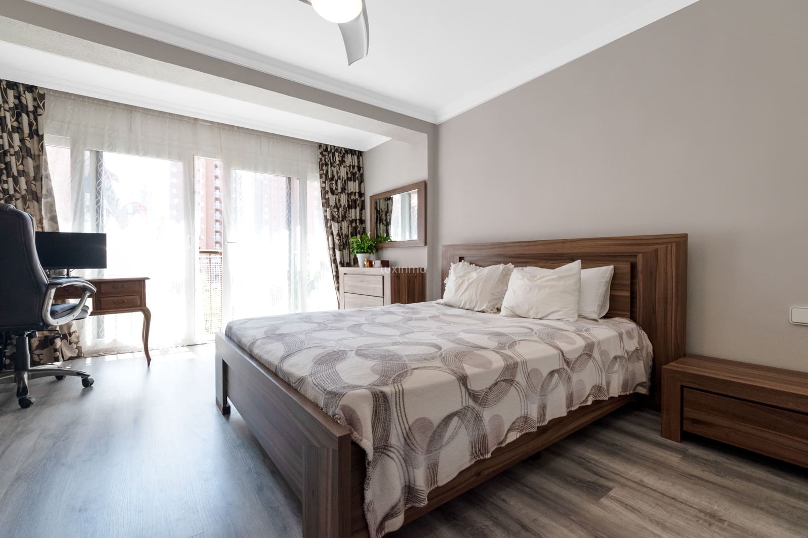 4 makuuhuone Huoneisto myytävänä paikassa Benidorm mukana uima-altaan - 369 000 € (Ref: 9558408)