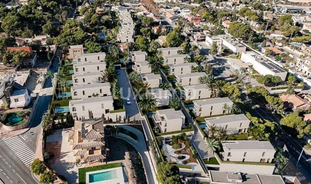 4 soverom Villa til salgs i Alicante by med svømmebasseng garasje - € 1 595 000 (Ref: 9559026)