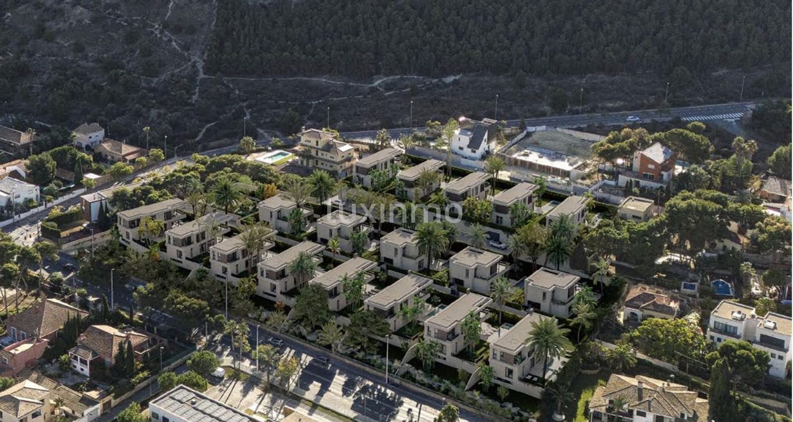 4 soverom Villa til salgs i Alicante by med svømmebasseng garasje - € 1 595 000 (Ref: 9559026)