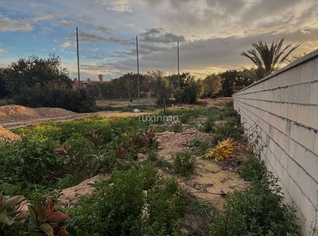 Grunde uden byggetilladelser til salg i Alicante by - € 450.000 (Ref: 9559342)