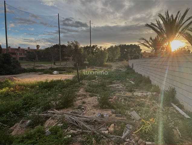 Grunde uden byggetilladelser til salg i Alicante by - € 450.000 (Ref: 9559342)