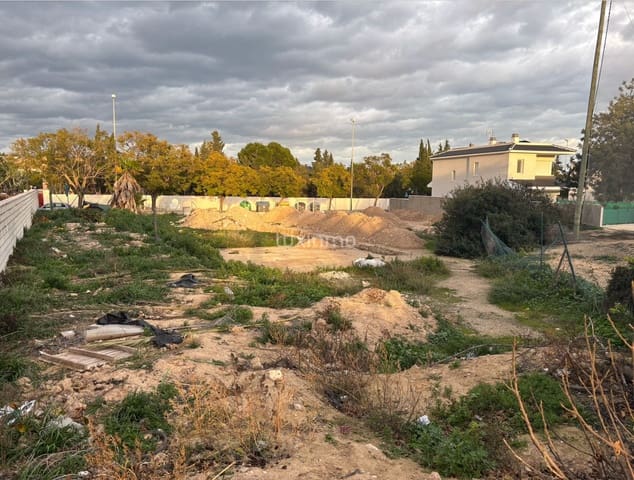 Grunde uden byggetilladelser til salg i Alicante by - € 450.000 (Ref: 9559342)